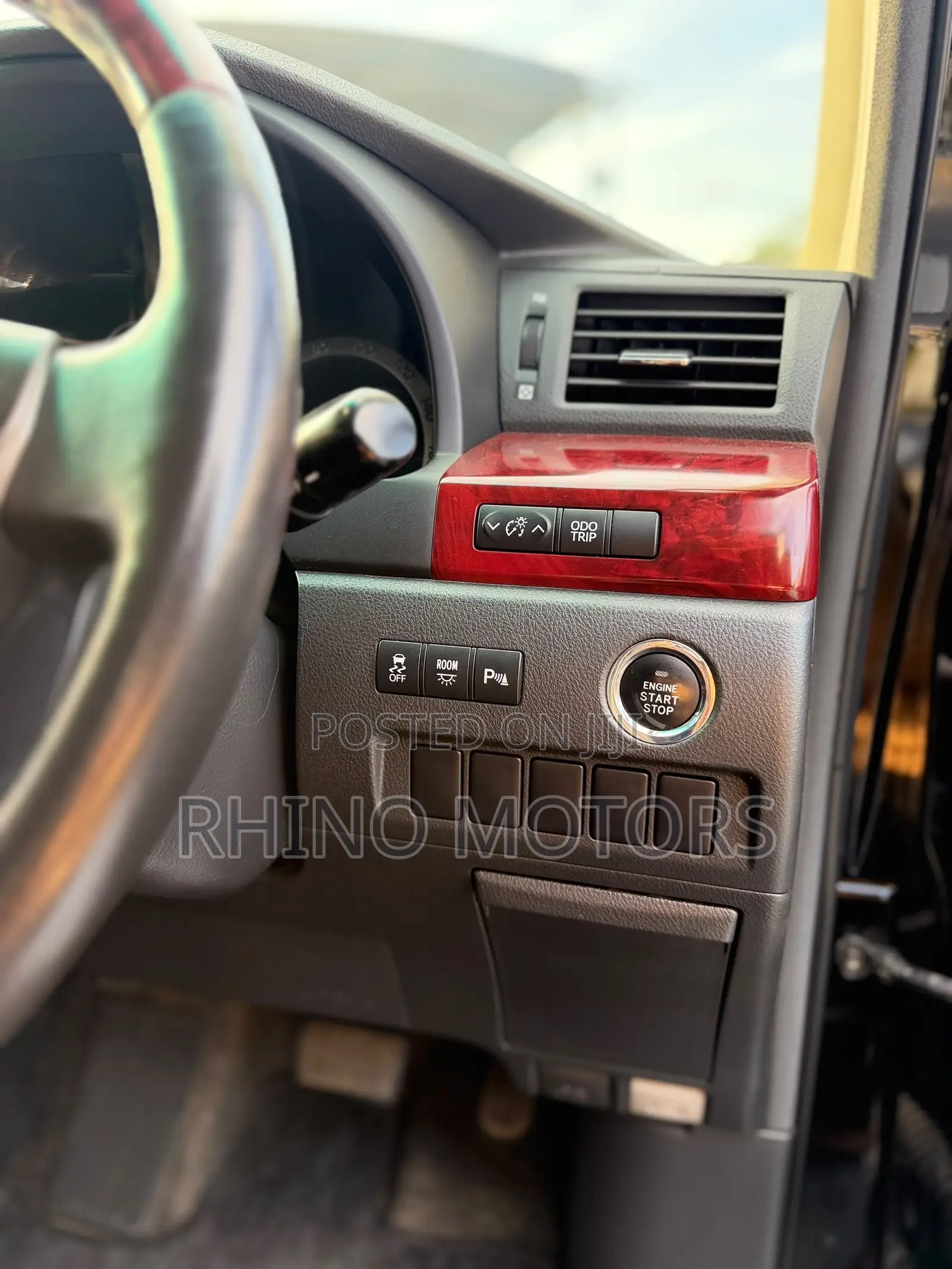 Toyota Vellfire V 2.4 4WD 7-Seater 2010 Black