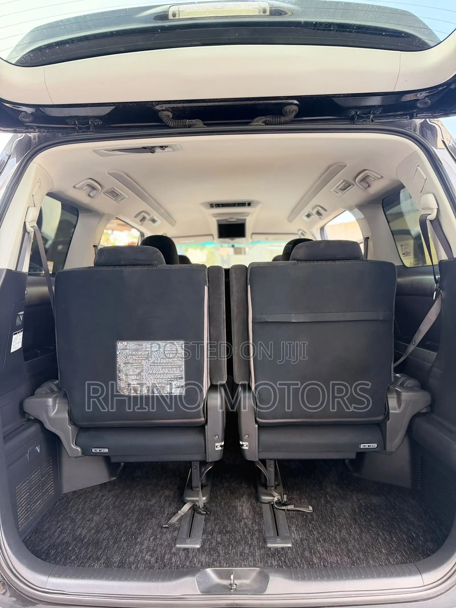 Toyota Vellfire V 2.4 4WD 7-Seater 2010 Black