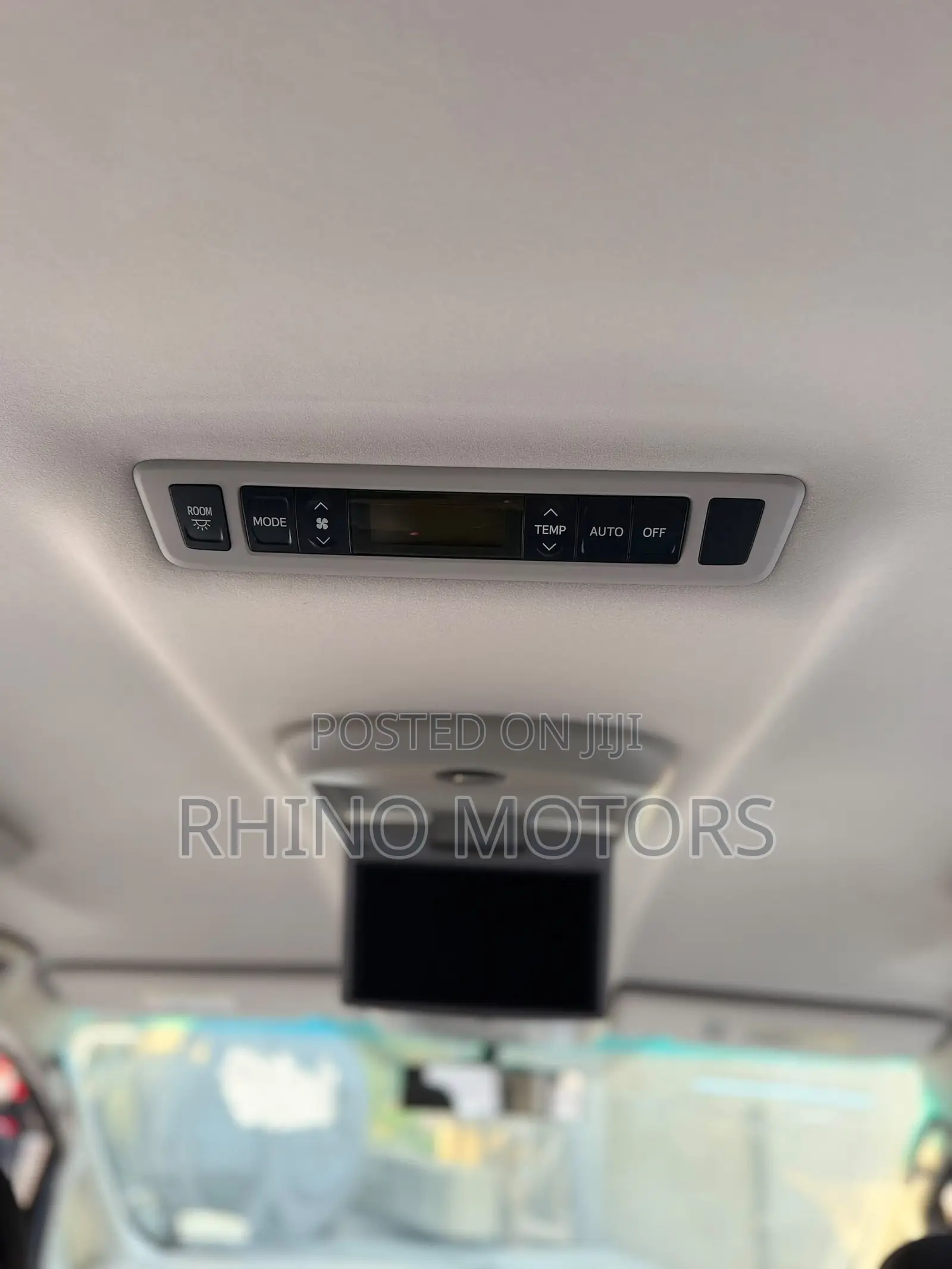 Toyota Vellfire V 2.4 4WD 7-Seater 2010 Black