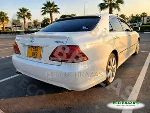 Toyota Crown 2004 White