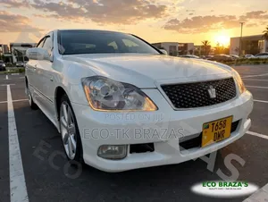 Toyota Crown 2004 White
