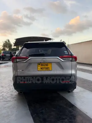 Toyota RAV4 2020 Silver