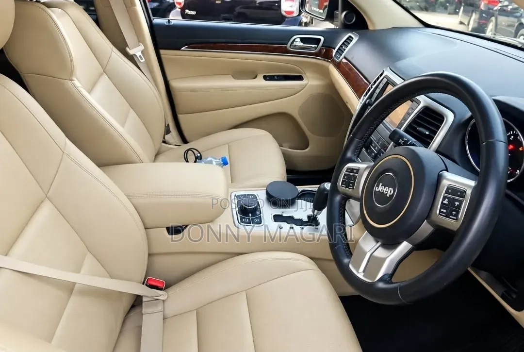 Jeep Grand Cherokee 2020 Silver