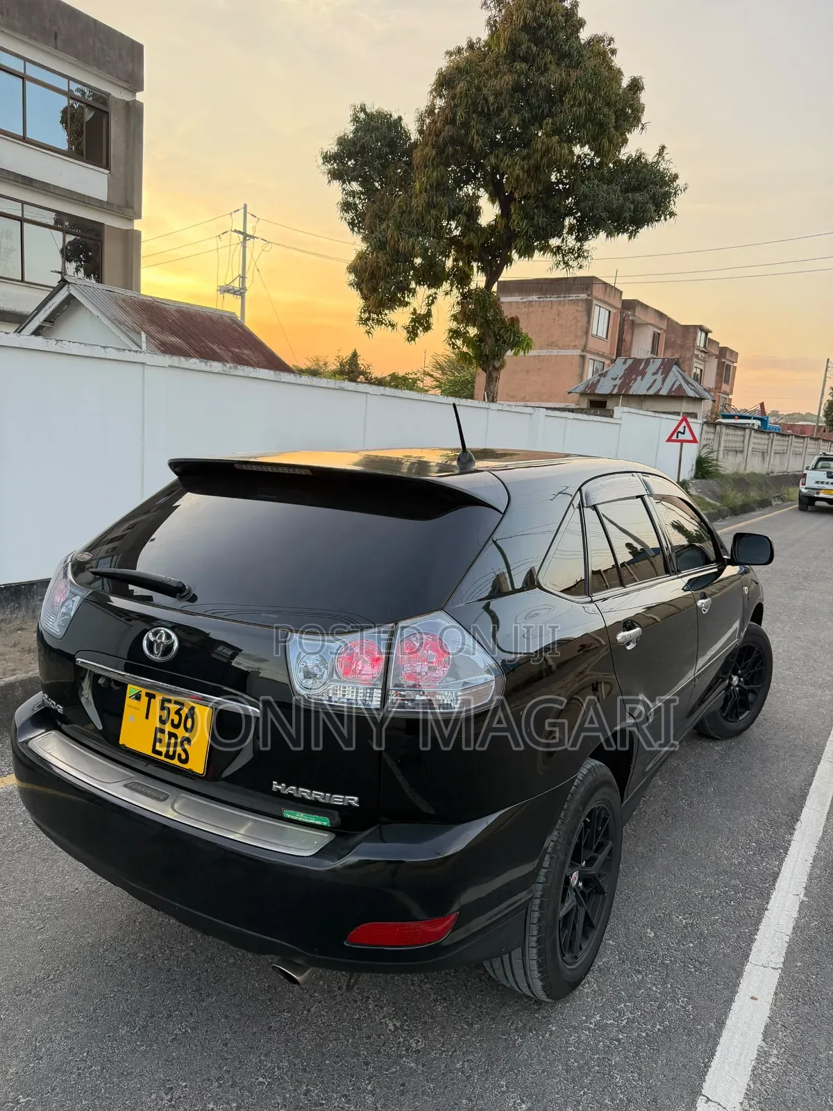 Toyota Harrier 2.4 2006 Black
