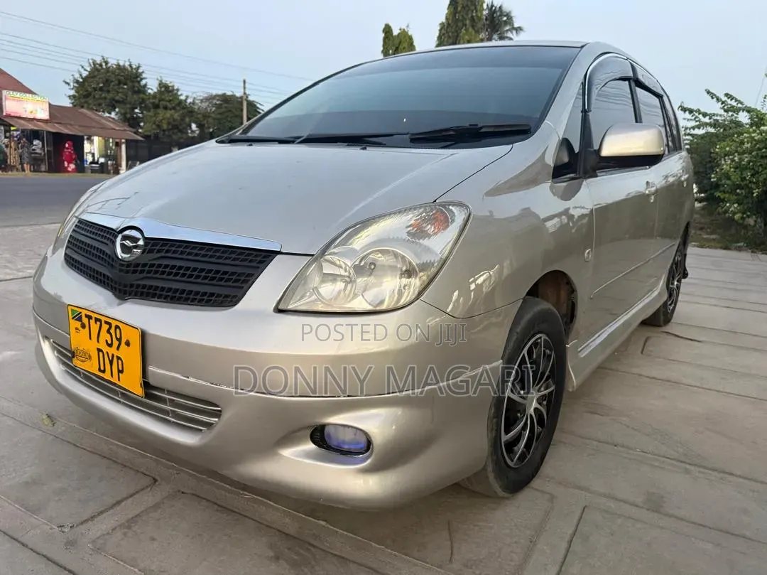 Toyota Corolla Spacio 2002 Silver