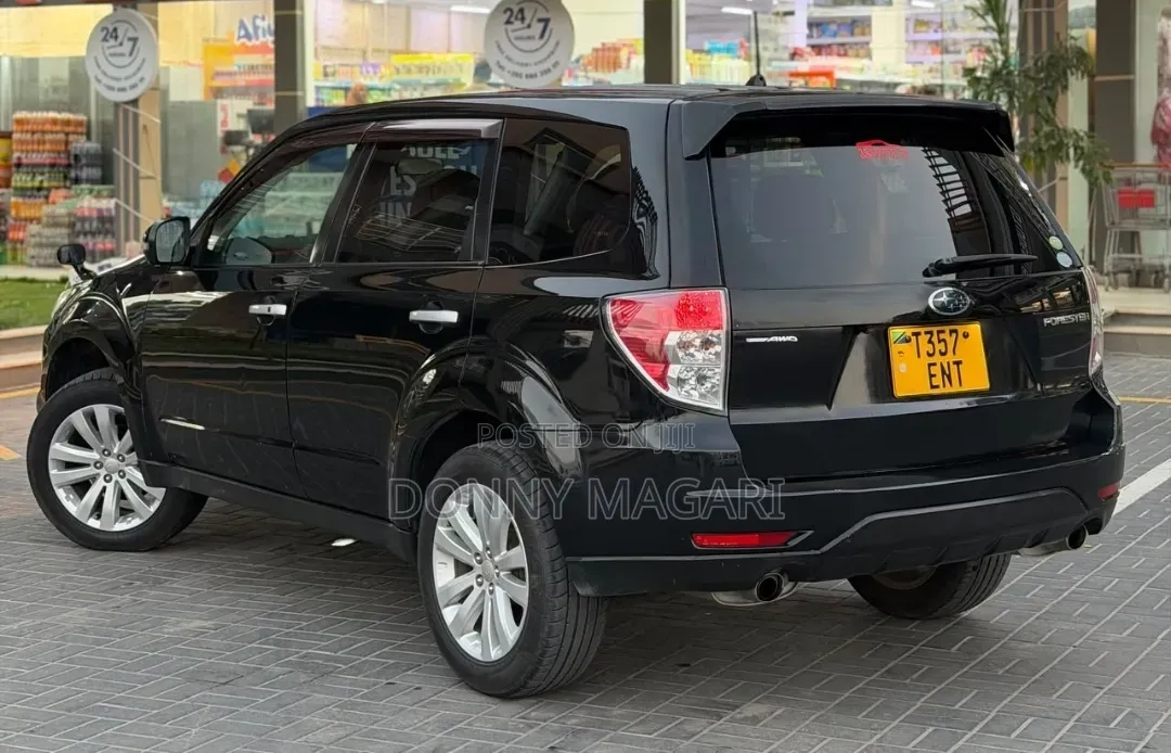 Subaru Forester 2011 Black