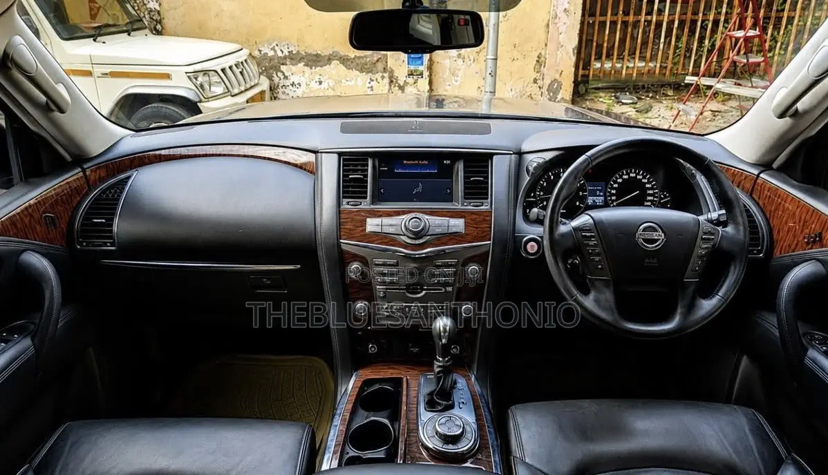 Nissan Patrol 2023 Gray