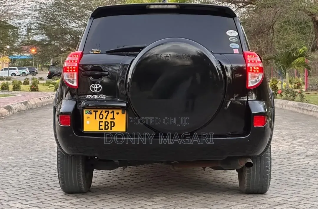 Toyota RAV4 2010 Black
