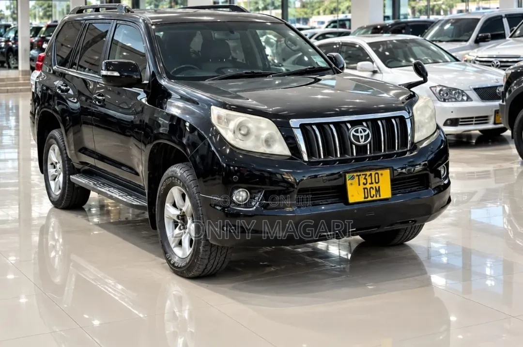 Toyota Land Cruiser Prado 2013 Black