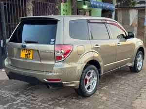 Subaru Forester 2008 Gold