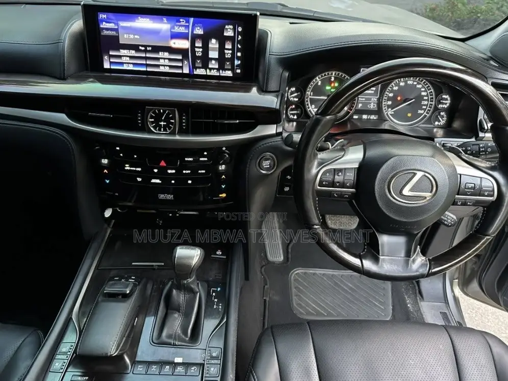 Lexus LX 500d 2022 Gray