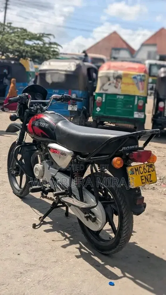 Bajaj Boxer X125 2026 Black