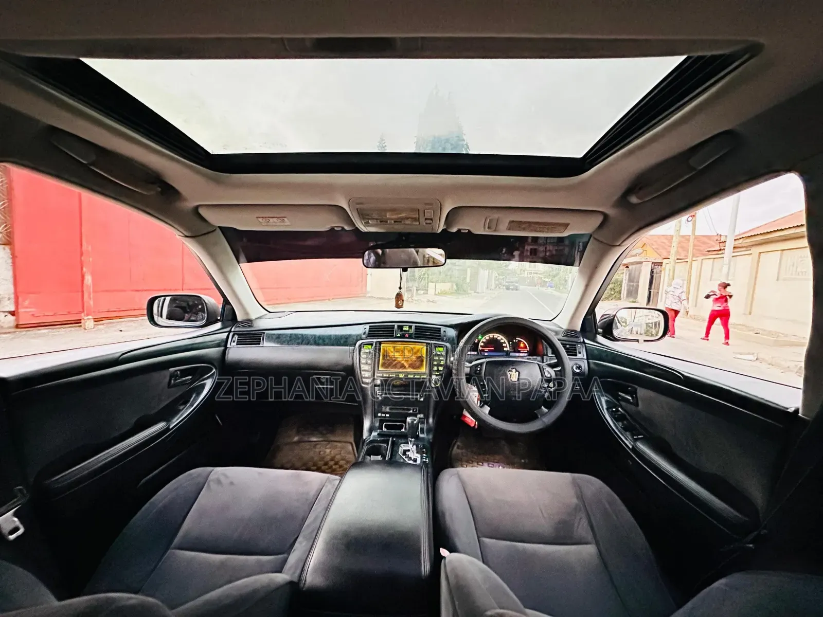 Toyota Crown 2004 Black
