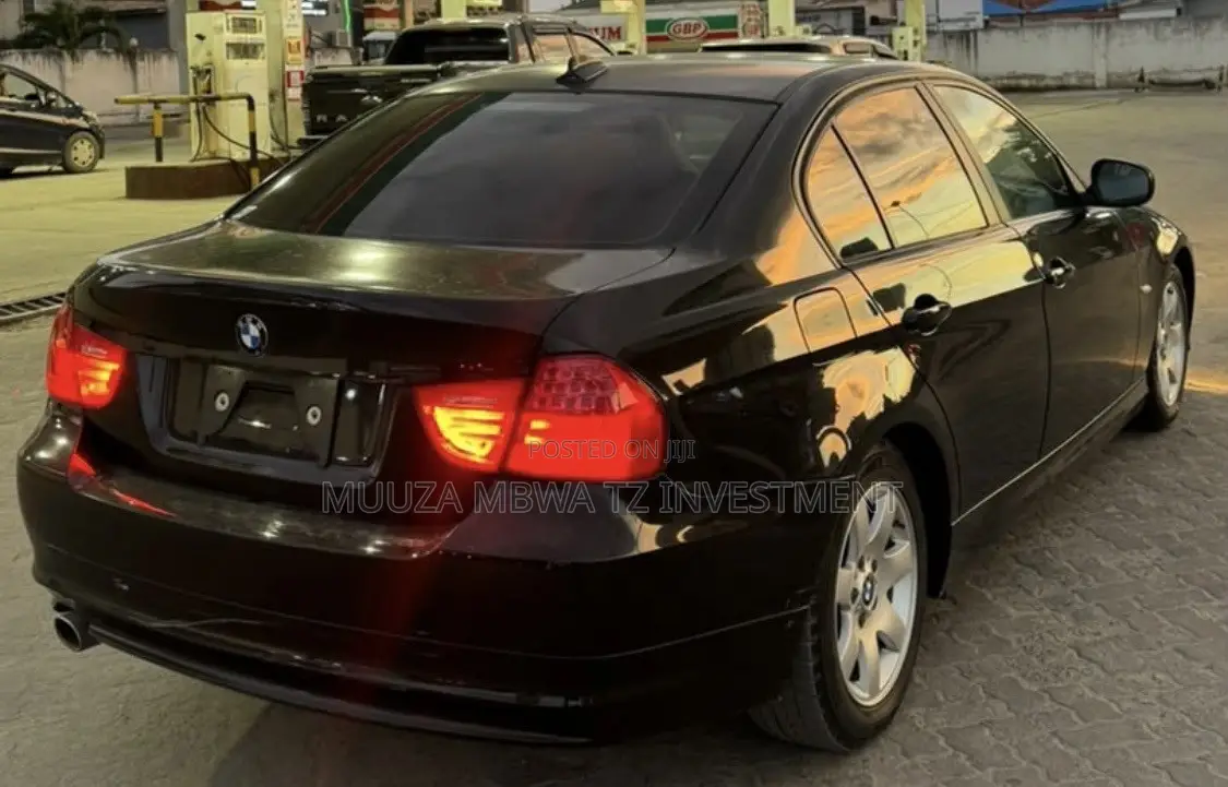 BMW 3 Series 2010 Black