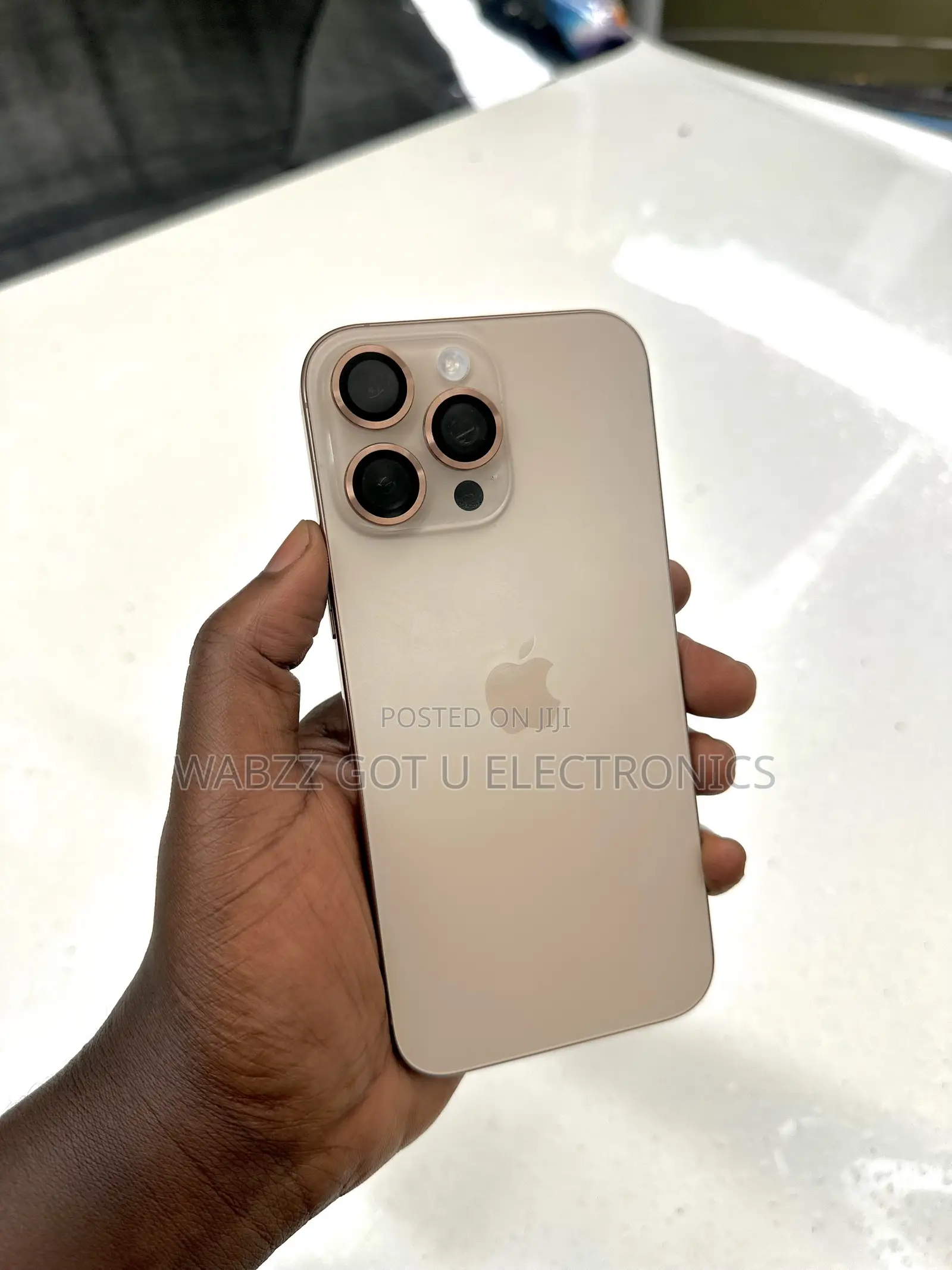 Apple iPhone 16 Pro Max 256 GB Gold