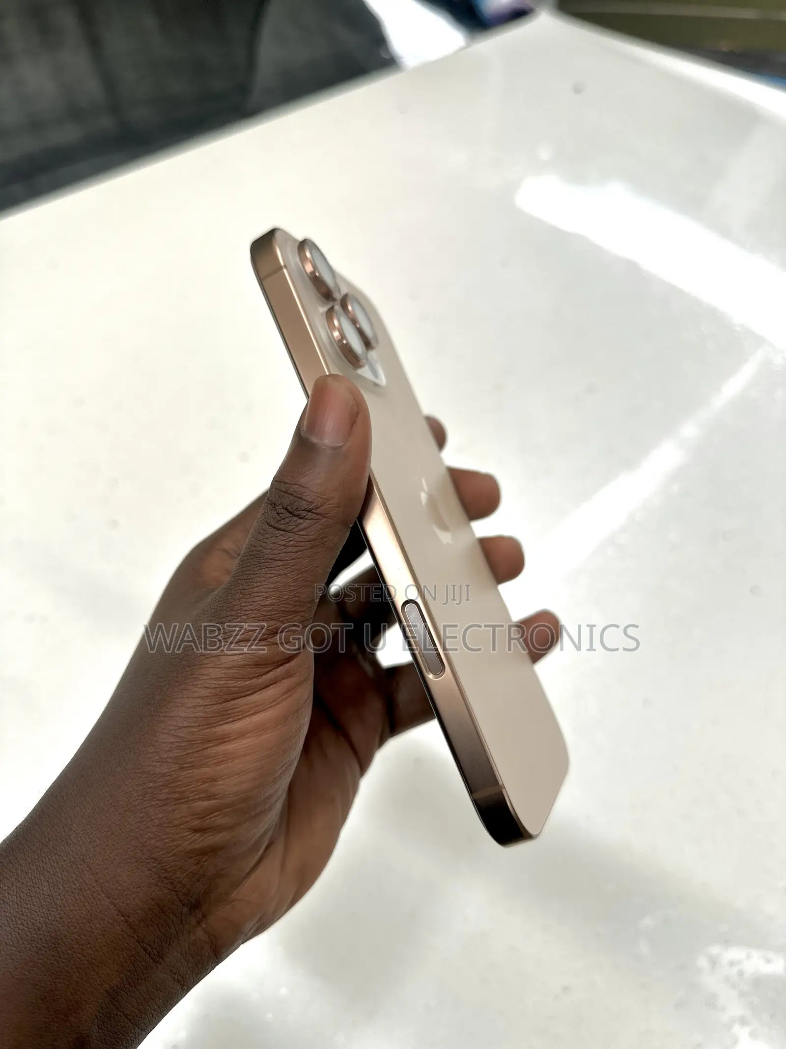 Apple iPhone 16 Pro Max 256 GB Gold