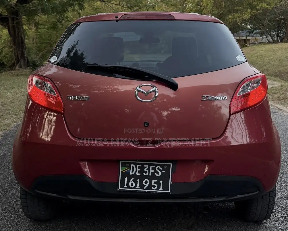 Mazda Demio 2010 Red