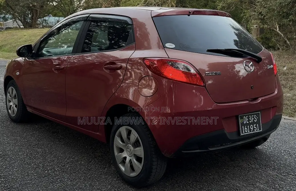 Mazda Demio 2010 Red