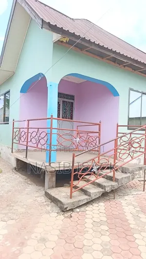 Furnished 3bdrm House in Mkolani for sale