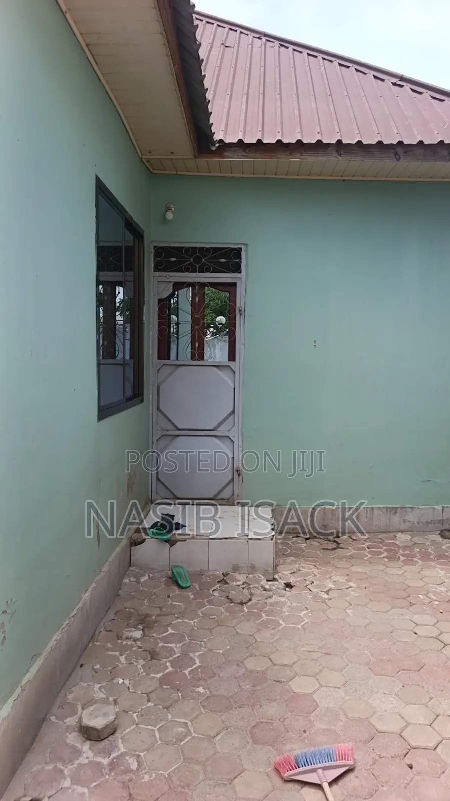 Furnished 3bdrm House in Mkolani for sale