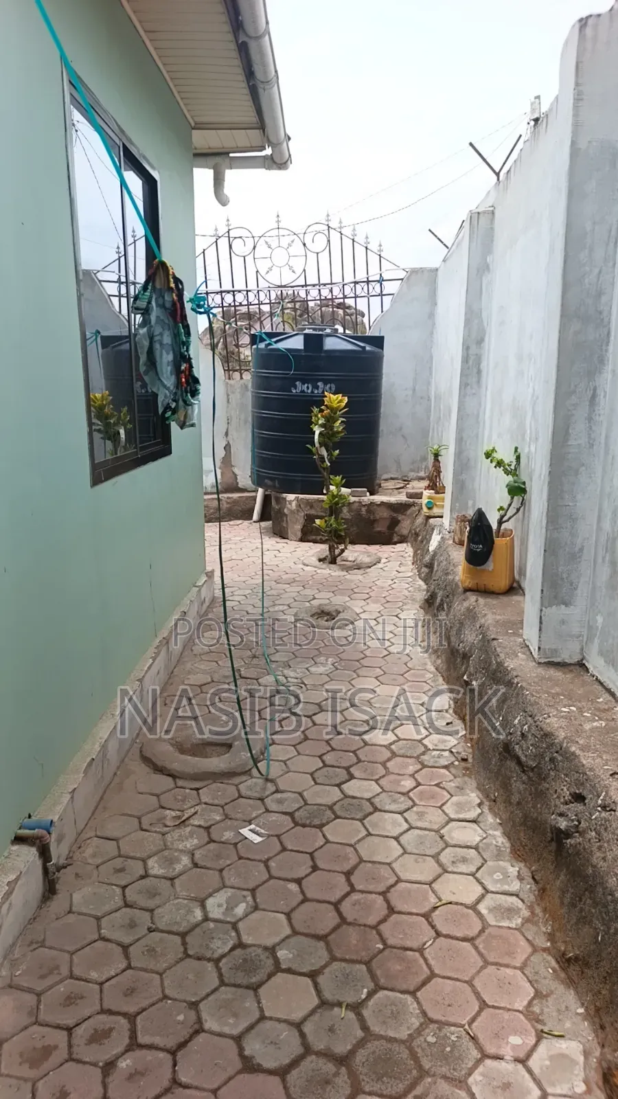 Furnished 3bdrm House in Mkolani for sale
