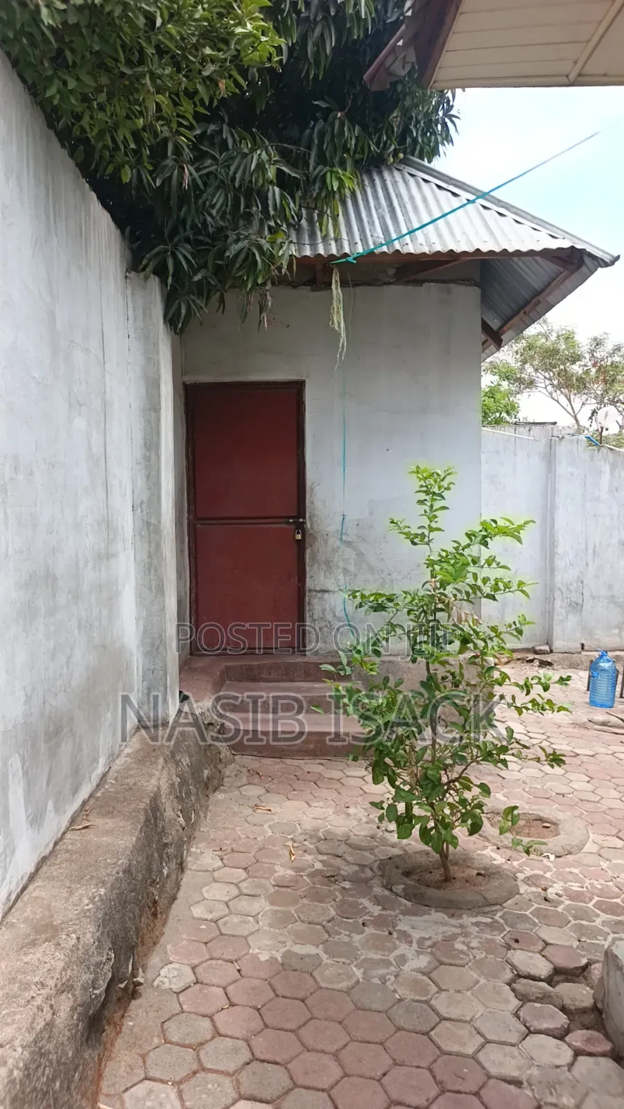 Furnished 3bdrm House in Mkolani for sale