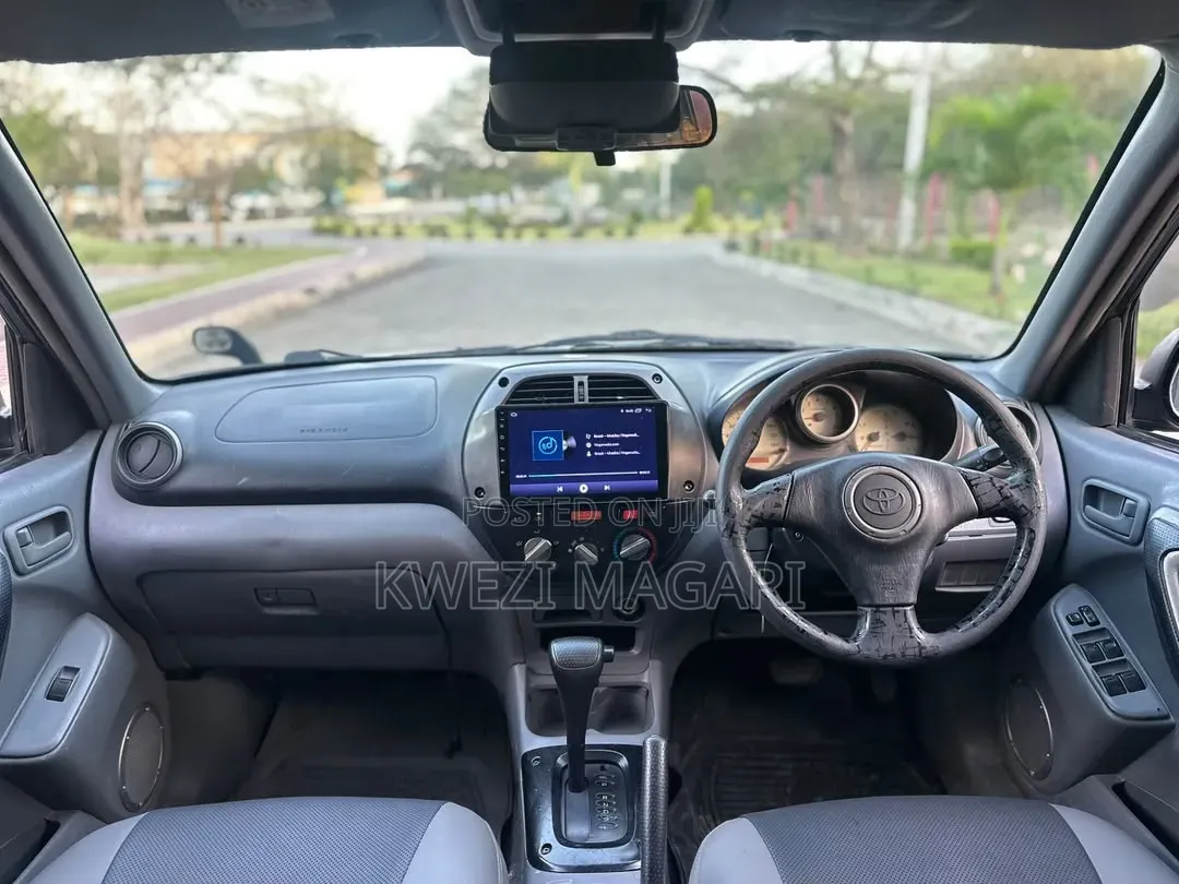 Toyota RAV4 2001 Black