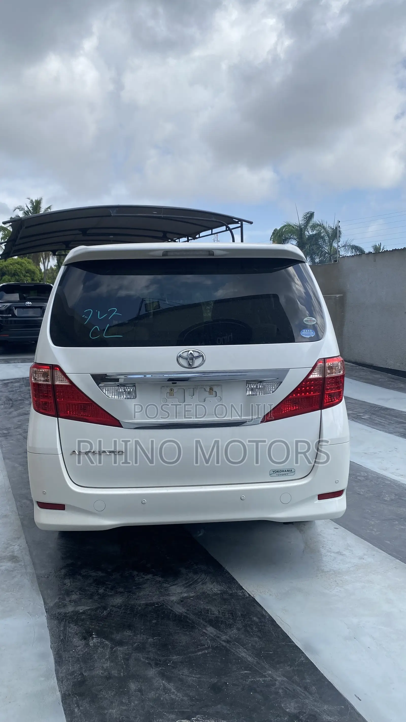 Toyota Alphard 2.4 Petrol AWD 2010 White