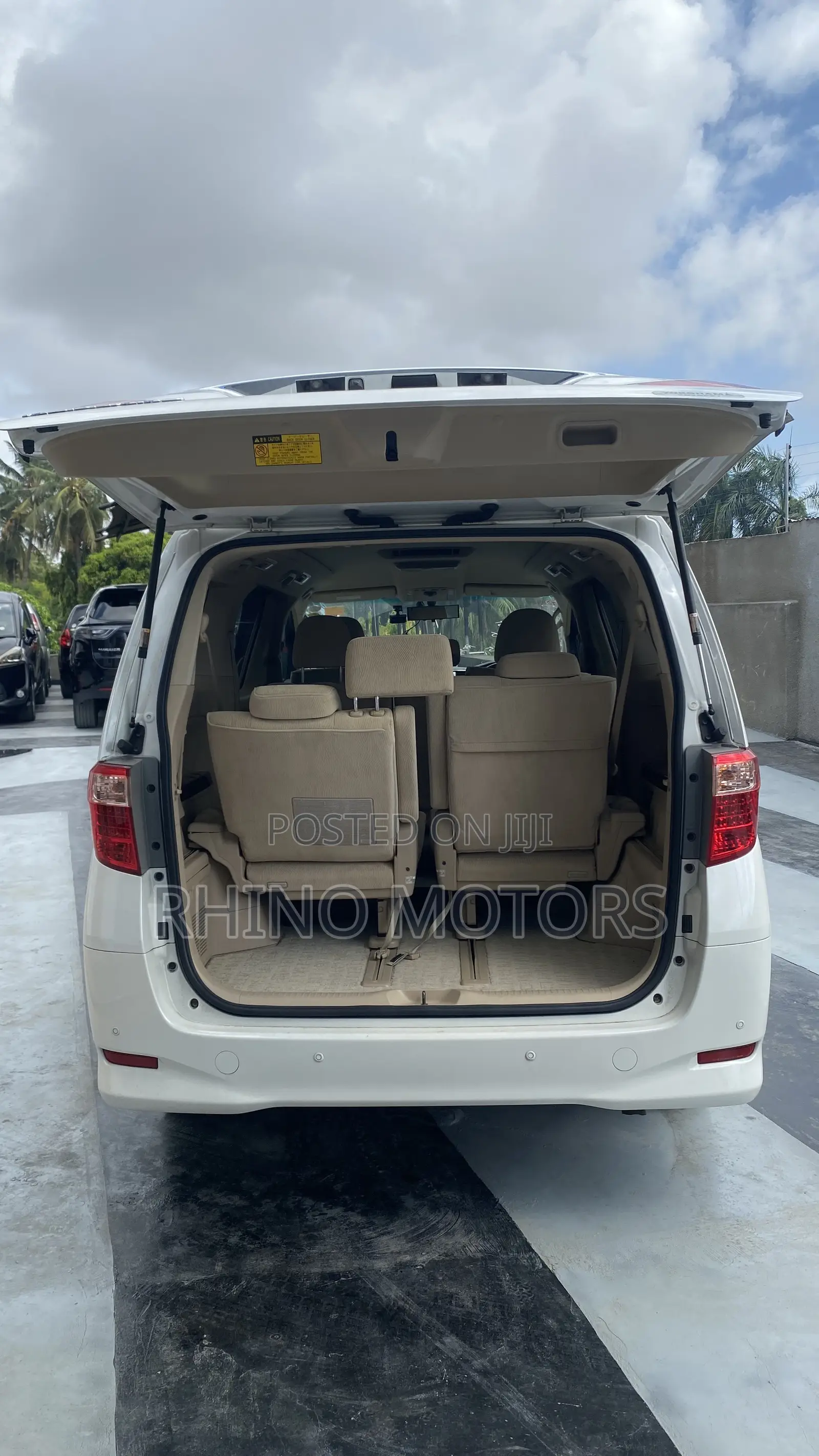 Toyota Alphard 2.4 Petrol AWD 2010 White