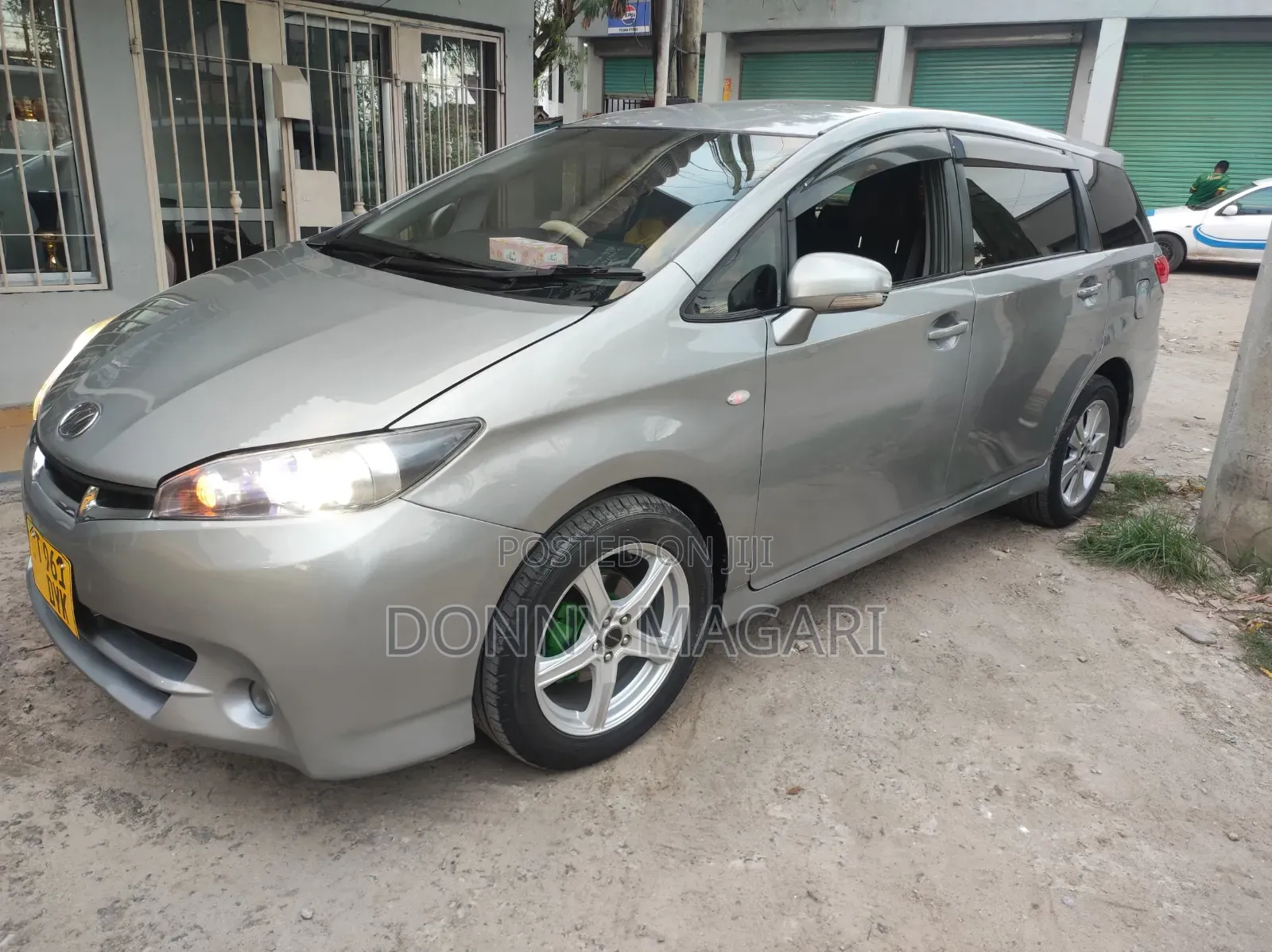 Toyota Wish 2012 Gray