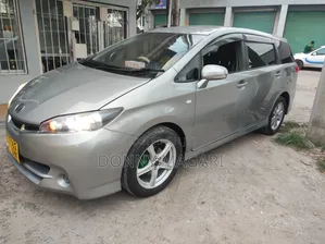 Toyota Wish 2012 Gray