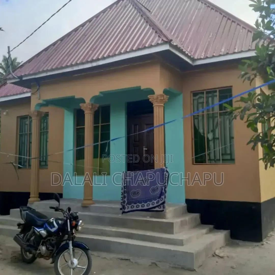 3bdrm House in Lubakaya, Chanika for sale