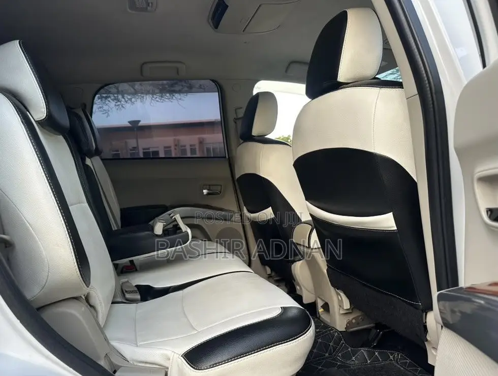 Mitsubishi Outlander 2.4 2008 White