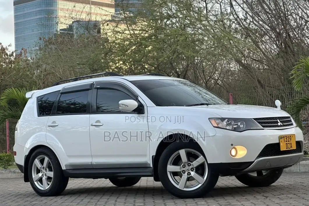 Mitsubishi Outlander 2.4 2008 White