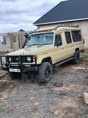 Toyota Land Cruiser 2003 Beige
