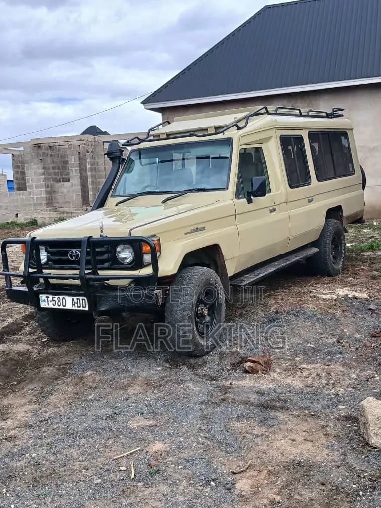 Toyota Land Cruiser 2003 Beige