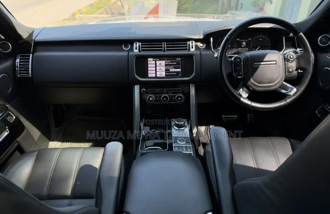 Land Rover Range Rover Vogue 2015 Black