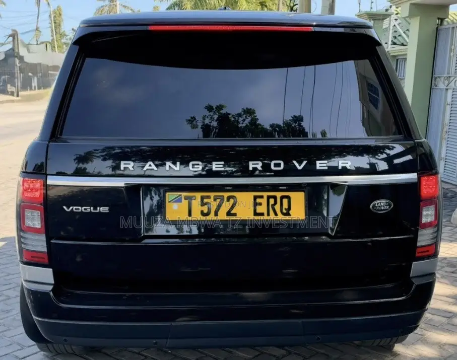 Land Rover Range Rover Vogue 2015 Black
