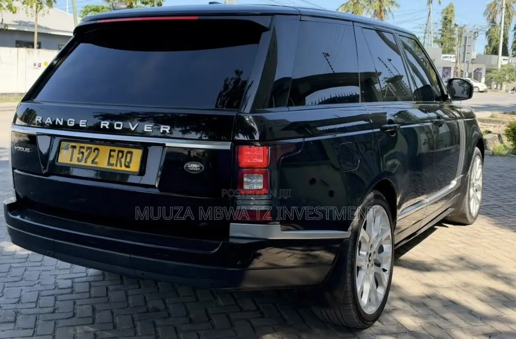 Land Rover Range Rover Vogue 2015 Black