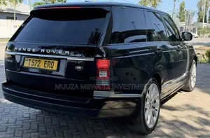 Land Rover Range Rover Vogue 2015 Black
