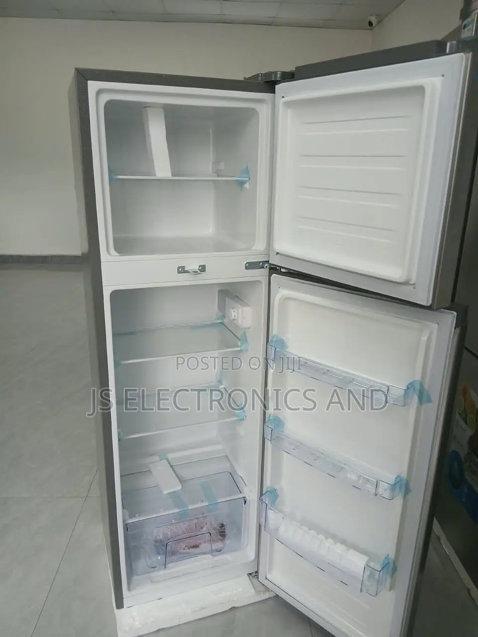 Adh Fridge Two Door 220L Top Freezer 3 Years Warranty