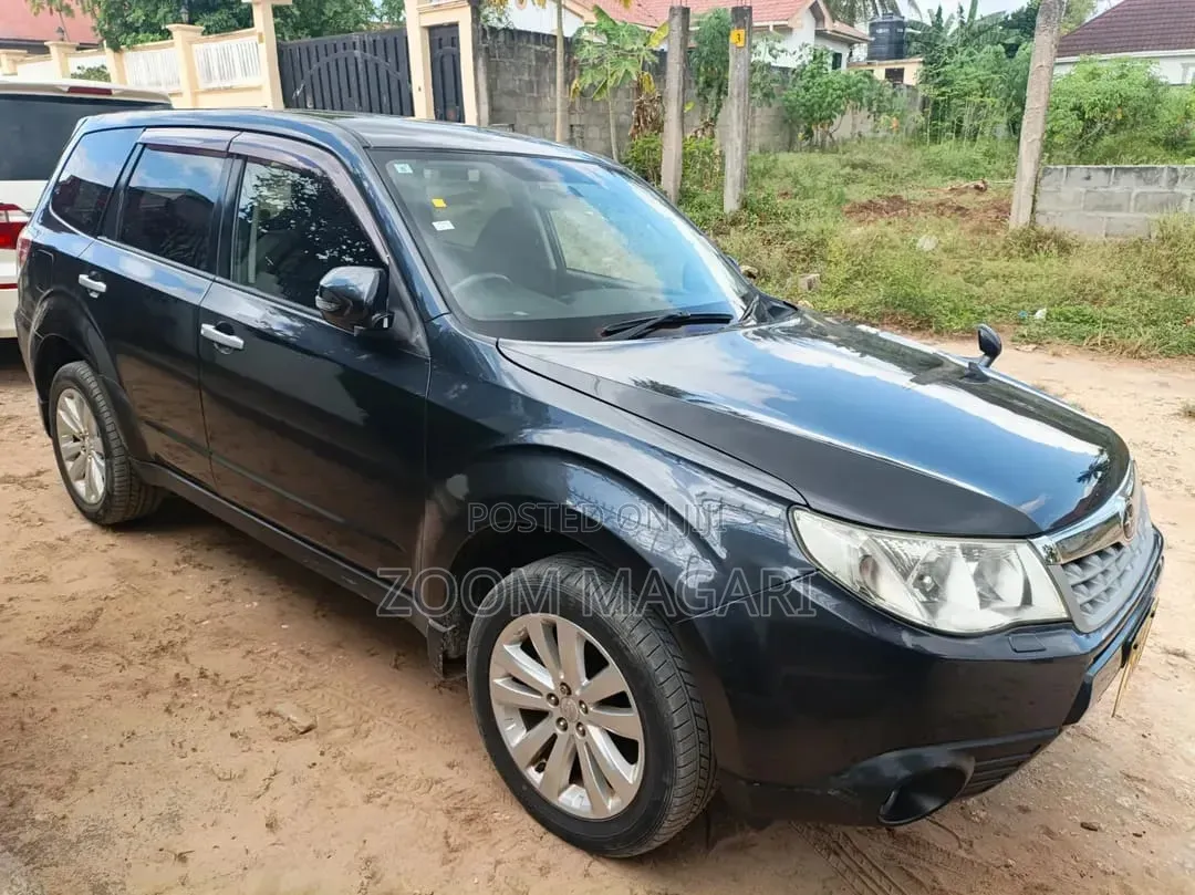 Subaru Forester 2010 Black