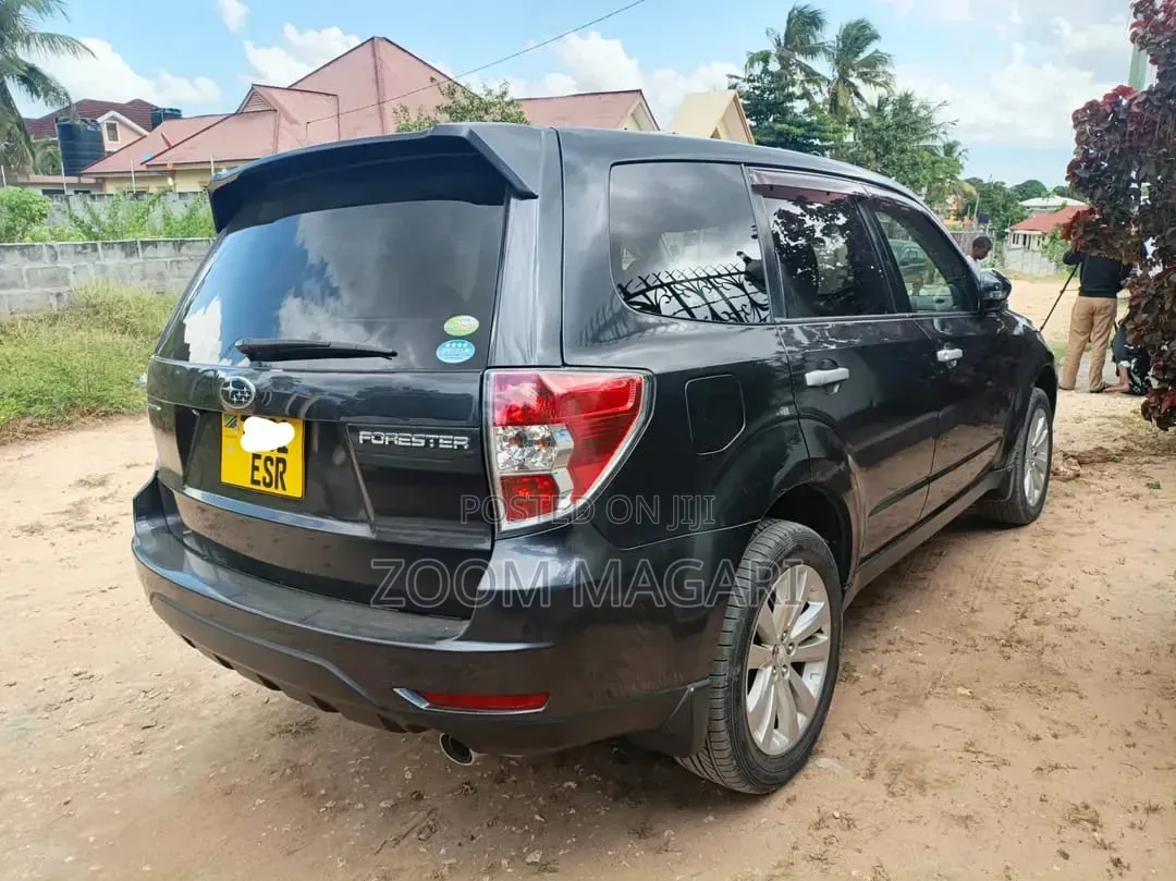 Subaru Forester 2010 Black