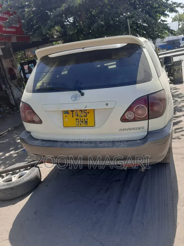 Toyota Harrier 2002 Pearl