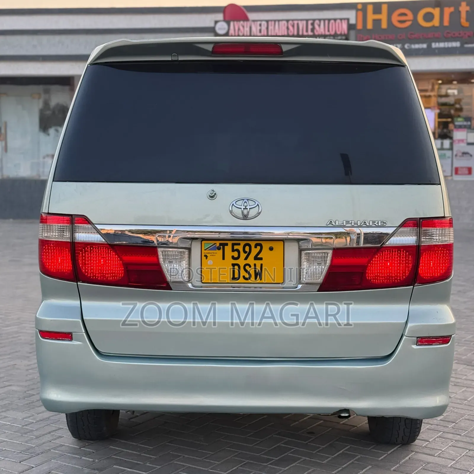 Toyota Alphard 2004 Blue