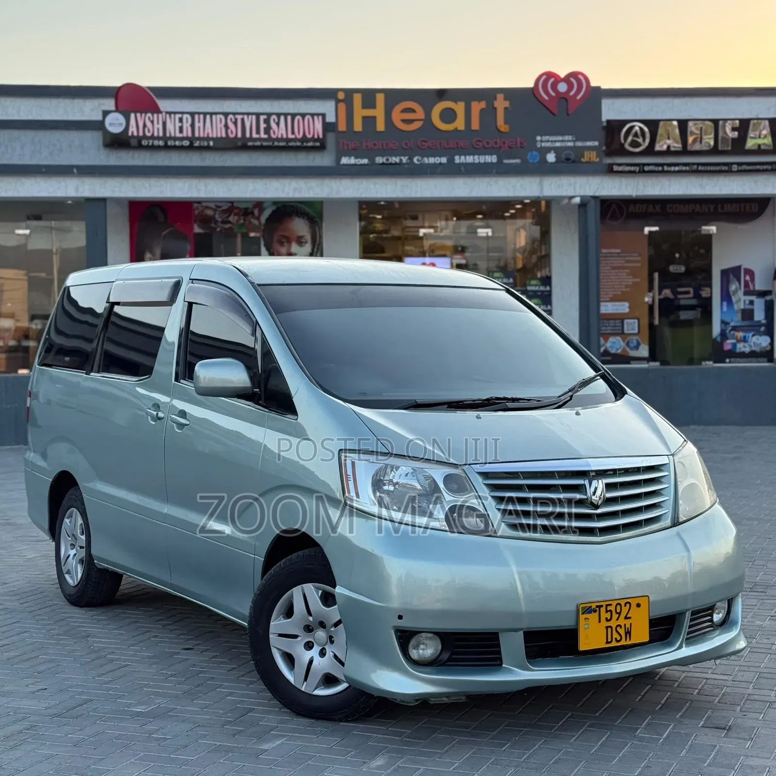 Toyota Alphard 2004 Blue