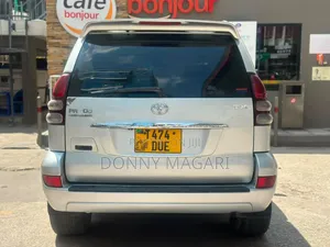 Toyota Land Cruiser Prado 2005 Silver