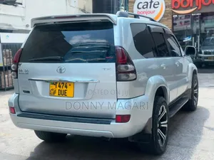 Toyota Land Cruiser Prado 2005 Silver