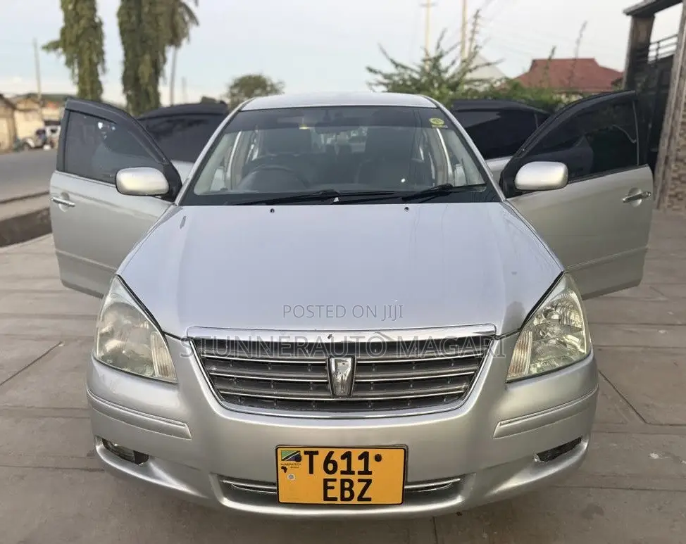 Toyota Premio 2005 Silver