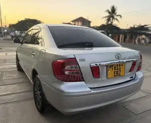 Toyota Premio 2005 Silver